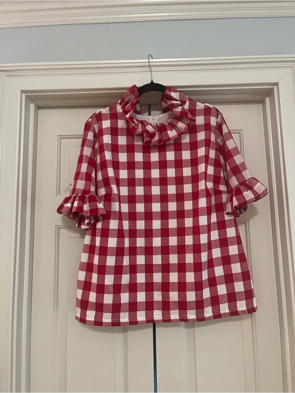 Nwot Elizabeth Wilson Designs Red and White Gingham Ruffle Neck Women's Top